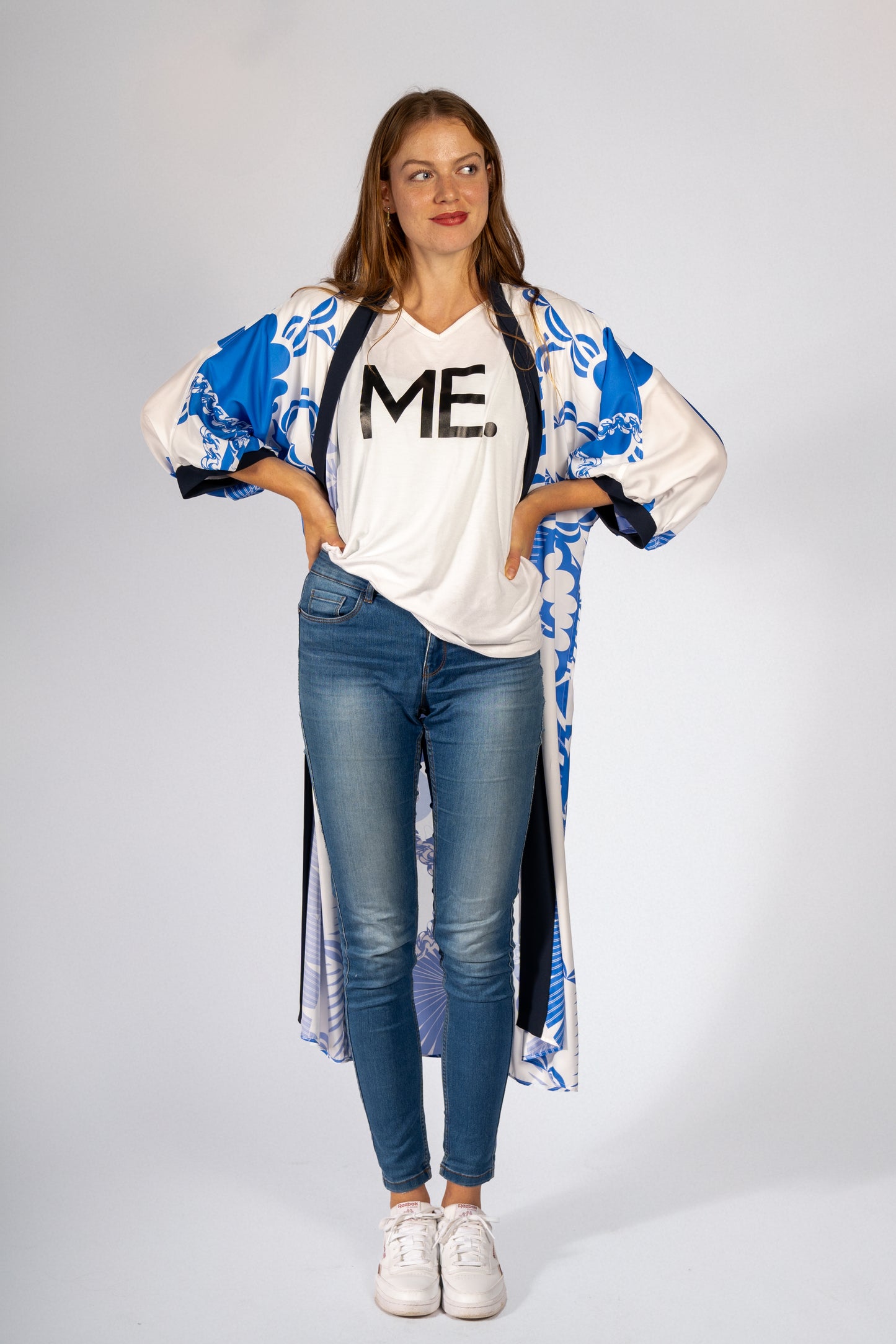 ME-Mono Gracious Greece